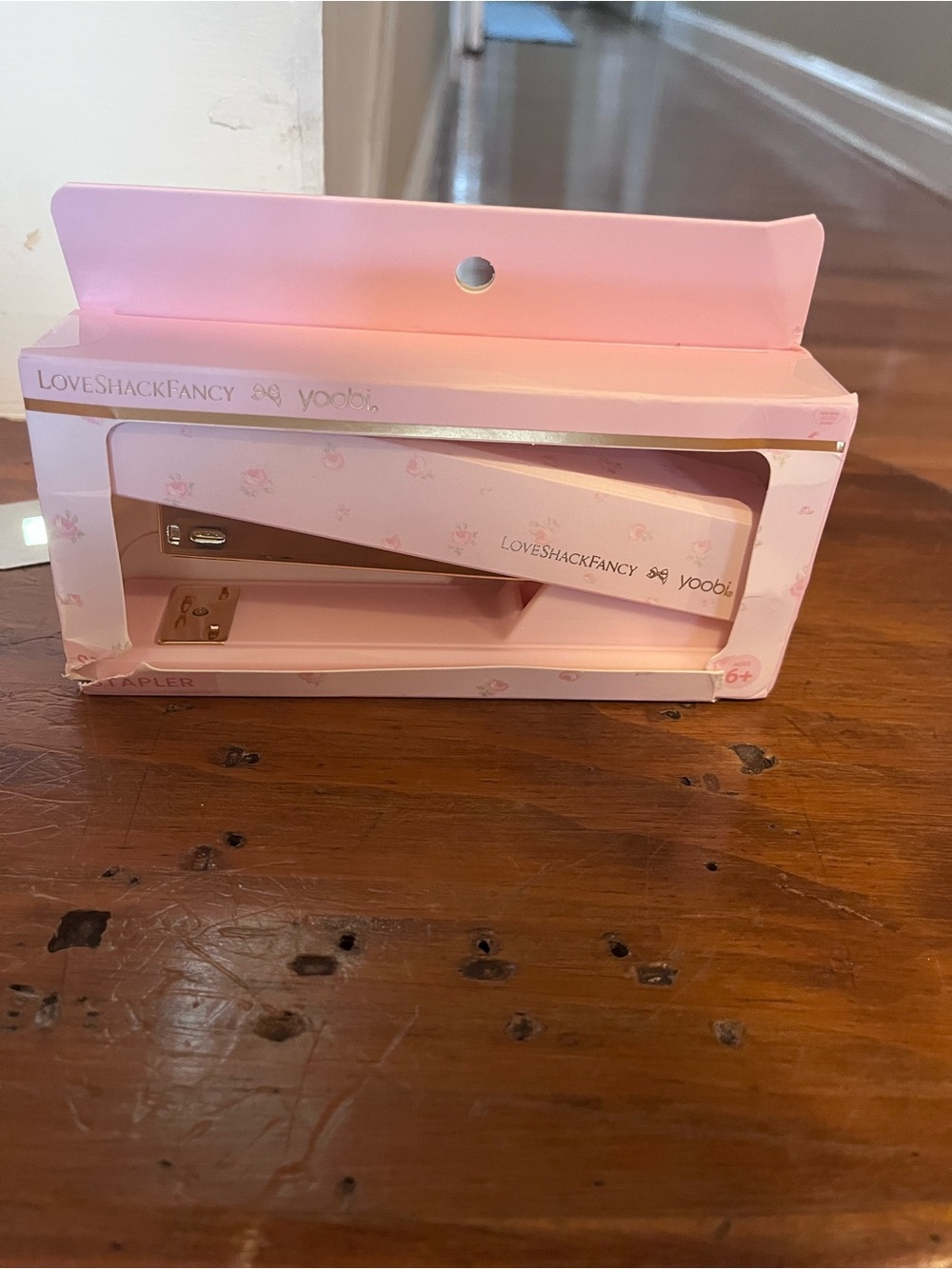 LoveShackFancy x Target - Yoobi
Blooming Heirloom Stapler Strawberry
Macaroon - Picture 7 of 11